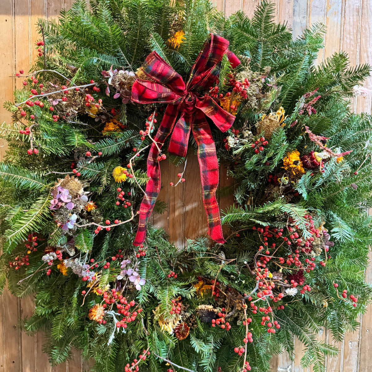 OTFF: Holiday Floral Wreath