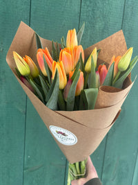 OTFF: Deluxe Winter Tulip Bouquet