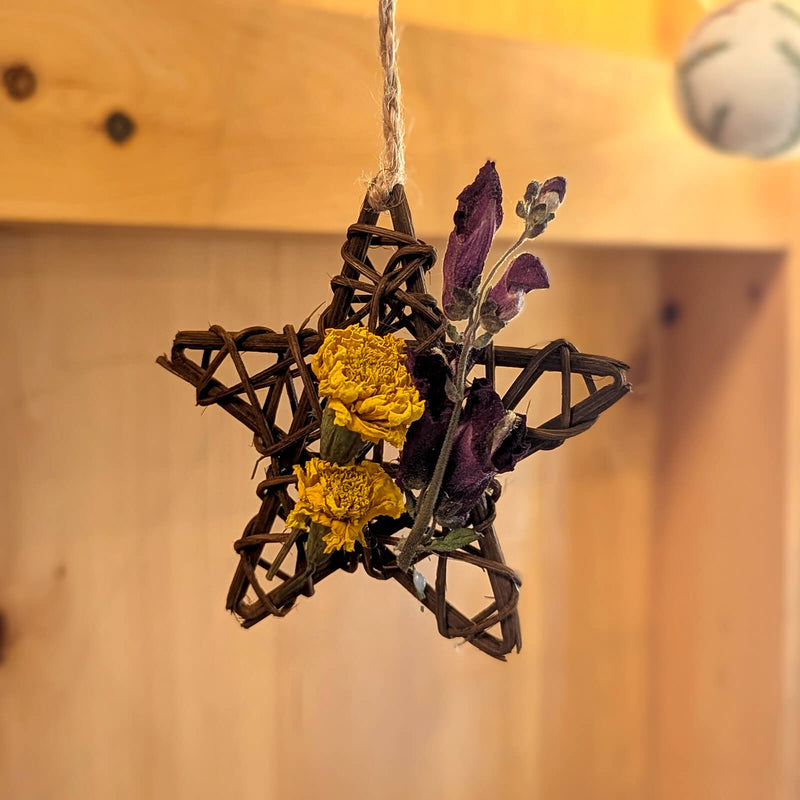 Ornament – Dried Floral & Wicker Star